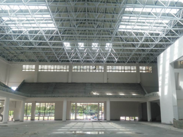 辉县体育馆网架